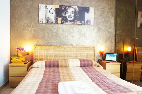 Una cama o camas en una habitación de B&B Stephany