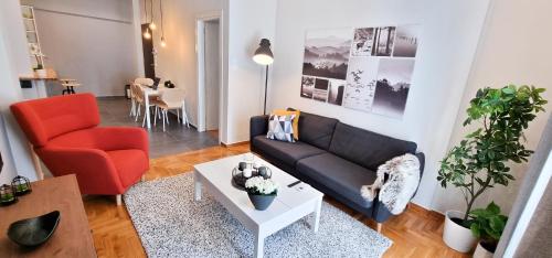 Cozy & modern apartment near Panathenaic Stadium