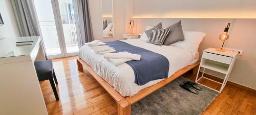 Cozy & modern apartment near Panathenaic Stadium