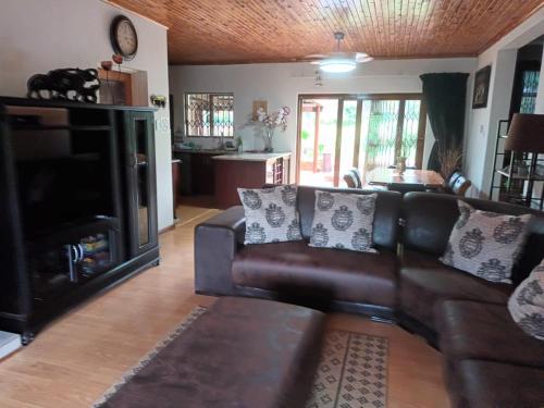 Χώρος καθιστικού στο Majestic View Self Catering Guest House