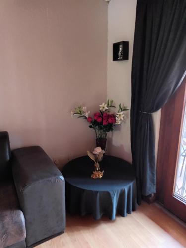 Χώρος καθιστικού στο Majestic View Self Catering Guest House