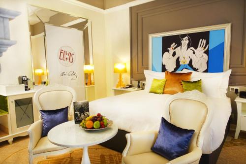 Posezení v ubytování Aria Hotel Budapest by Library Hotel Collection