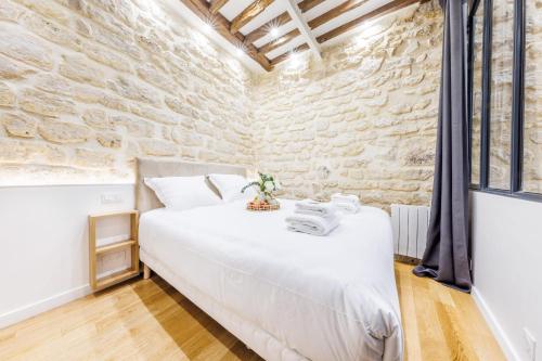Spacious apartment - 2BR 6P - Republique
