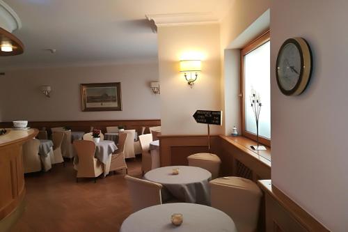 Posezení v ubytování Hotel Leopardi