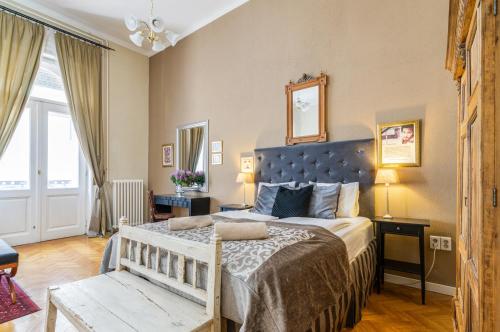 SUPER CHIC with Balcony 1056 Budapest, Irányi street 21 kép - 3