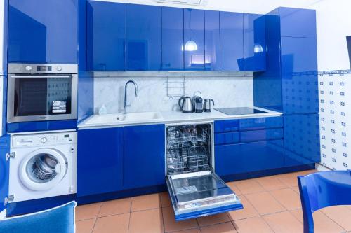 Milan Flat 5 min from Duomo with Park for small cars