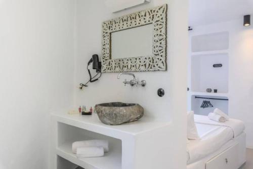 Elmina Two Bedroom Apartment in Mykonos Town
