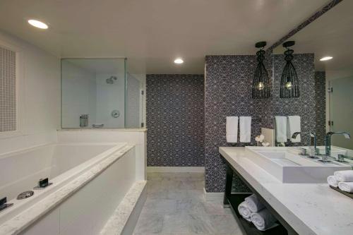 The Royal Sonesta Washington DC Dupont Circle Image