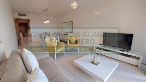 Moradia Townhouse Vila Rosal 2