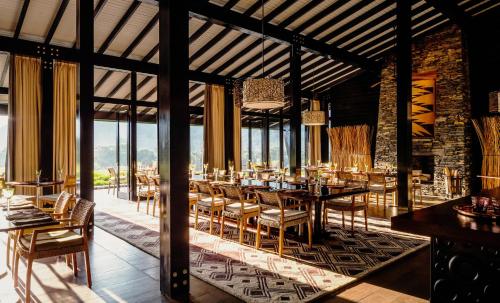 Restaurant o un lloc per menjar a One&Only Nyungwe House