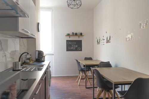 Kuchyň nebo kuchyňský kout v ubytování Alexander House Verona