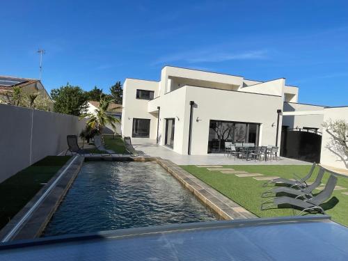 Villa Grand Nicolas Bord de Mer