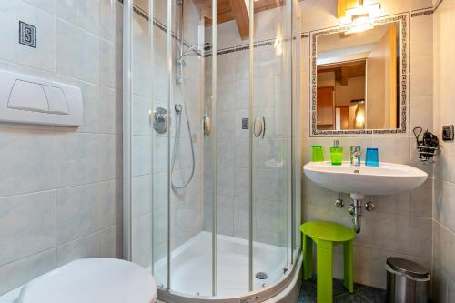 Ένα μπάνιο στο Appartment Bergweg
