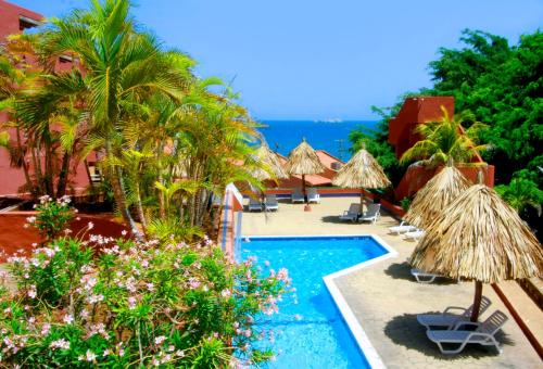 a view of the pool at the resort at Hippocampus Vacation Club in Pampatar