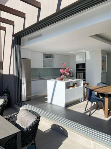 MODERN LUXURY PENTHOUSE, 15 minutes MARBELLA