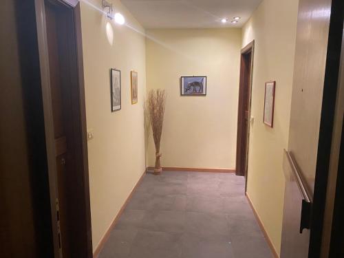 a hallway with at Loft Barnabei 26 Design in Teramo