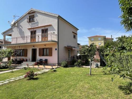 Studio Apartment Rafael