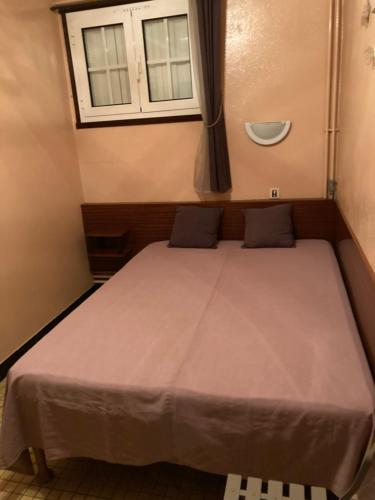 Кровать или кровати в номере Villa At-Arcos