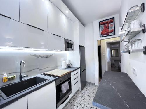 James - 2BR in the Heart of Ancient Athens