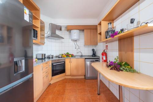 Gracy Apartment at Garajau