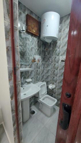 Ένα μπάνιο στο Ramses Guest House