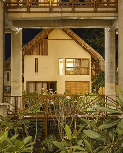 Hotel Aimarawaにある庭