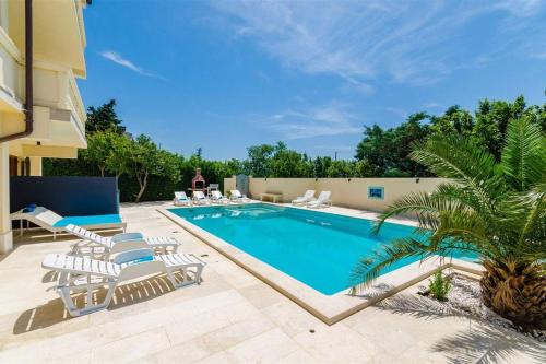 Afbeelding uit fotogalerij van Vila Stanić with pool (new apartment for 4) in Novi Vinodolski