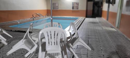 Hotel Itatiaiaの敷地内または近くにあるプール