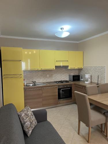 Apartments by the sea Barbat, Rab - 18462