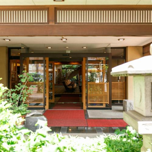 Mặt tiền/cổng chính của Umemura Ryokan Uguisutei
