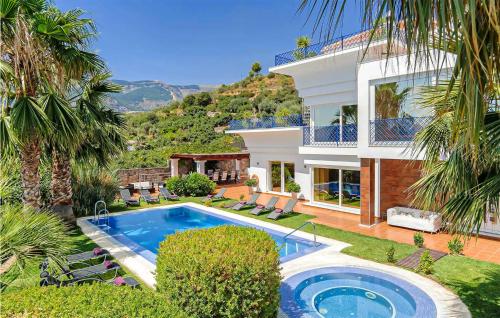 Los Nisperos De Paco