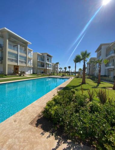 Bazén v ubytování CASA BAY BEACH OMK 2 nebo v jeho okolí