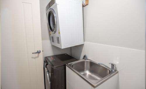 Kuchyň nebo kuchyňský kout v ubytování Cardiff Executive Apartments
