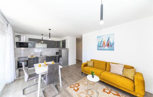Amazing Apartment In Kastel Kambelovac