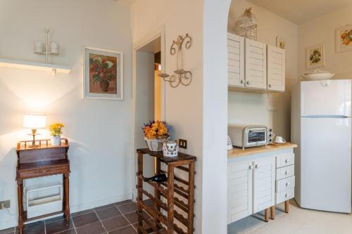 Una cocina o zona de cocina en Sassi Scritti - Abete Bianco