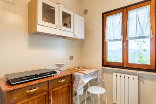 Una cocina o zona de cocina en Sassi Scritti - Abete Bianco