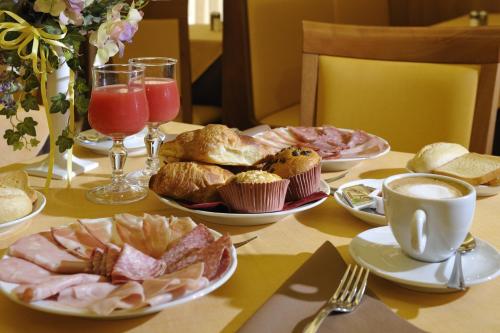 Mad på hotellet eller i nærheden