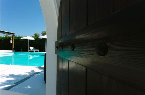 Πισίνα στο ή κοντά στο White Diamond Villa