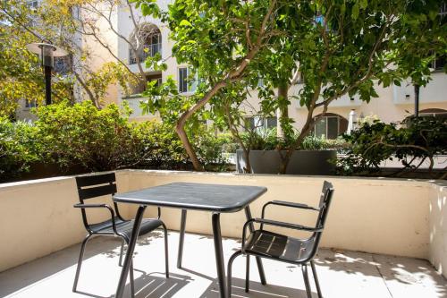 Playa Vista 1br w pool gym bbq nr 405 LAX-1056