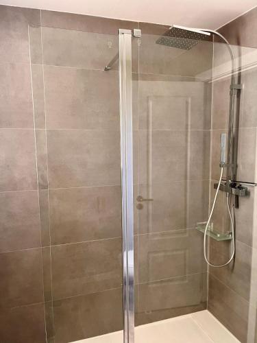 Bonito apartamento con piscina