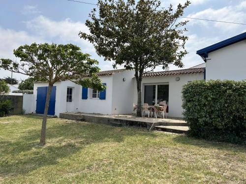 Maison familiale proche plage et port, avec terrasse équipée, Netflix, WiFi, ménage inclus - FR-1-224B-110