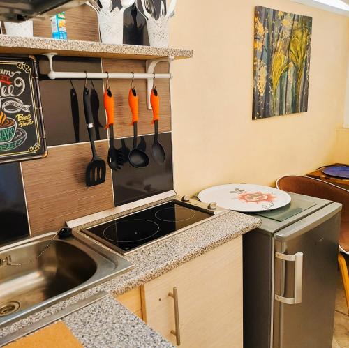 Cheap Studio, wifi free Adeje house