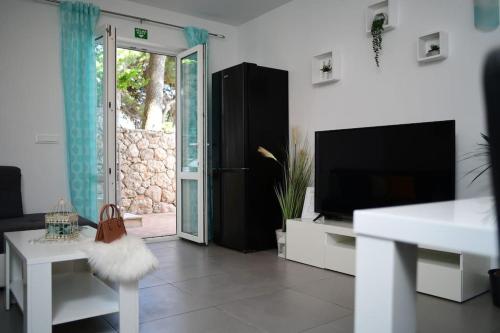 Wave n' Sea Apartment With a Private Pool
