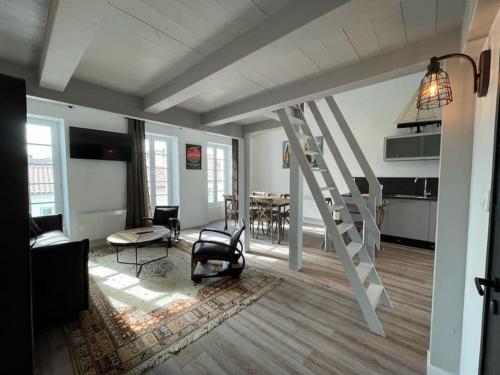 Grand appartement ancien en centre ville