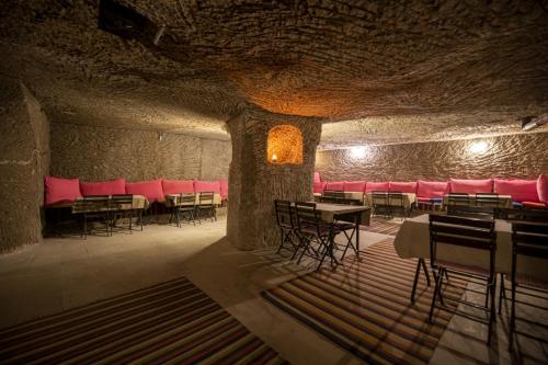 Posezení v ubytování Kapadokya Ihlara Konakları Otel Antik Konaklar