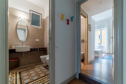 GuestHost - Bright & Roomy Apartment x6 - Trastevere District