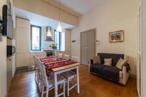 GuestHost - Bright & Roomy Apartment x6 - Trastevere District