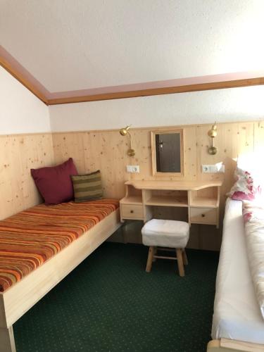 Cama ou camas em um quarto em Waldhaus