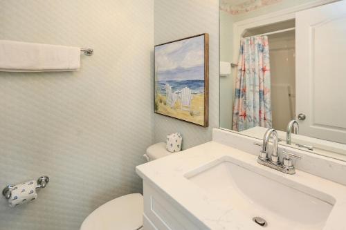Bilik mandi di Sea Cliff I-51 Coastal Splendor by Pristine Properties Vacation Rentals