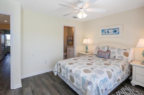 Katil atau katil-katil dalam bilik di Sea Cliff I-51 Coastal Splendor by Pristine Properties Vacation Rentals